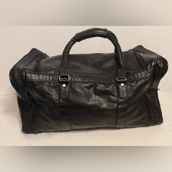 Concourse Leather Duffel Travel Bag Approximately 21x11x10 Removable Strap - Picture 7 of 16